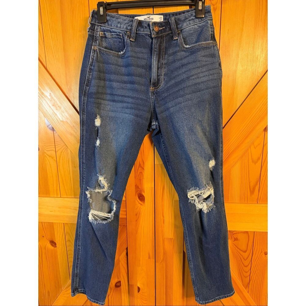 Hollister Curvy High Rise Mom Jeans Ripped Knees Size 26 Distressed (7072)